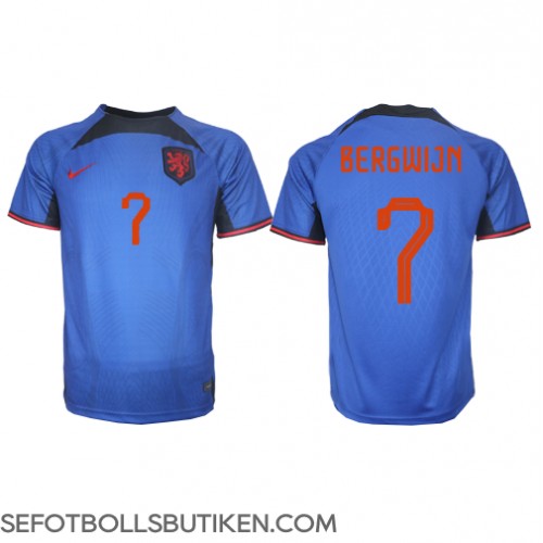 Nederländerna Steven Bergwijn #7 Replika Borta matchkläder VM 2022 Korta ärmar